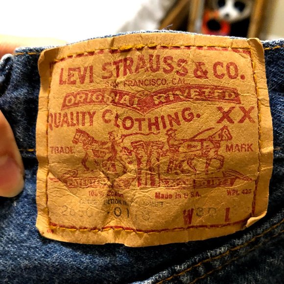 Vintage 80s Levi's Mom High Waisted Shorts - Picture 7 of 8